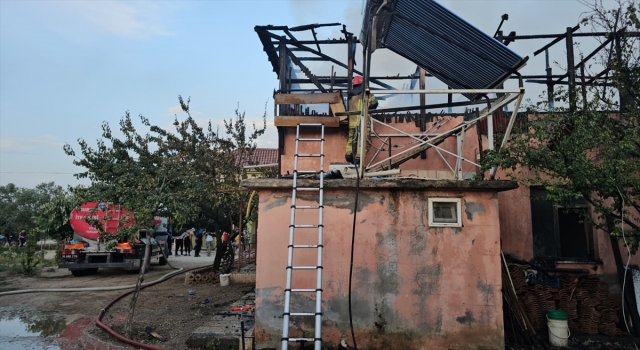 Bursa’da evde çıkan yangın söndürüldü