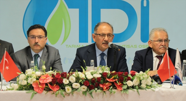 Bakan Özhaseki, Kocasinan Tarıma Dayalı Organize Sanayi Bölgesi Tanıtım Toplantısı’nda konuştu: