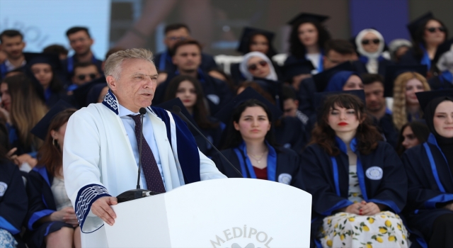İstanbul Medipol Üniversitesi Mezuniyet Töreni’nde Filistin’e destek mesajı verildi