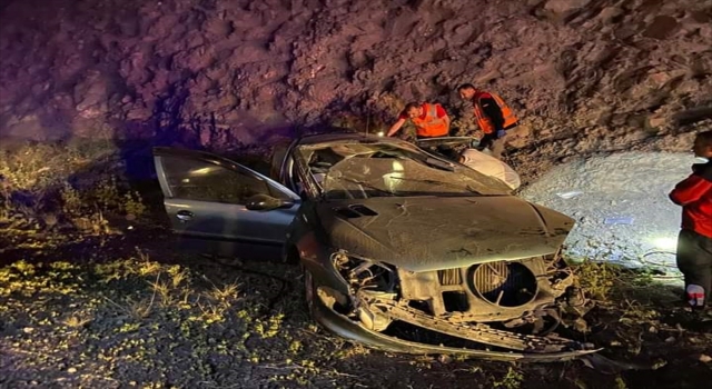 Bolu’da su kanalına devrilen otomobildeki 1 kişi öldü, 2 kişi yaralandı