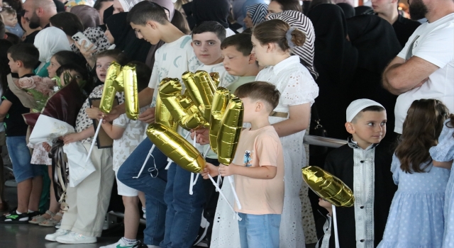 Kuzey Makedonyalı hacı kafilelerinin kutsal topraklardan dönüşü başladı