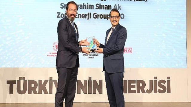 Zorlu Enerji’nin ZES markası “Enerjimiz Geleceğimiz” ödülünü aldı