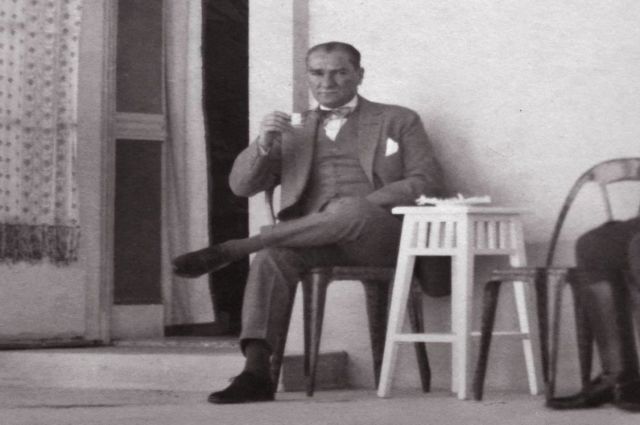"Atatürk'ün Cumhurbaşkanlığına Dönüşü: Hayali Bir Senaryo"