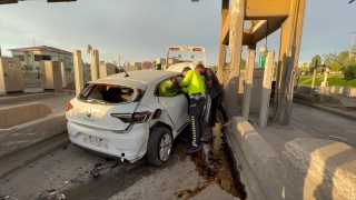 Kocaeli’de otomobille minibüsün çarpıştığı kazada 4 kişi yaralandı