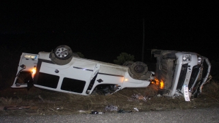 Uşak’ta iki hafif ticari aracın çarpıştığı kazada 8 kişi yaralandı