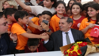 Galatasaray Kulübü Başkanı Dursun Özbek, Hatay’da ziyaretlerde bulundu 