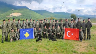Mehmetçik’ten Kosovalı askerlere keskin nişancı eğitimi