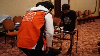 Uluslararası Doktorlar Derneğinden Gazzeli ampute çocuk ve gençlere protez desteği