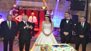 Fenerbahçe Kulübü Başkan Adayı Aziz Yıldırım, Salihli’de düğüne katıldı